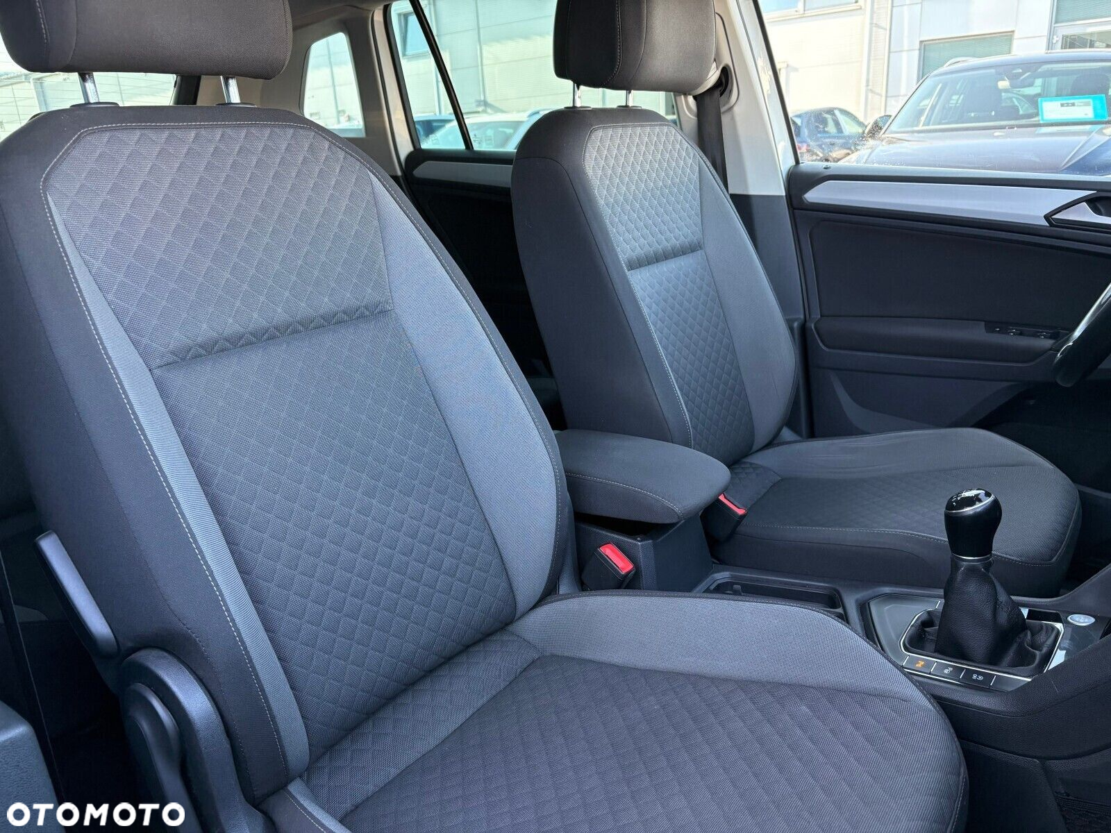 Volkswagen Tiguan 1.5 TSI EVO Comfortline - 17