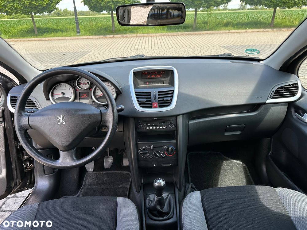 Peugeot 207 75 forever - 6