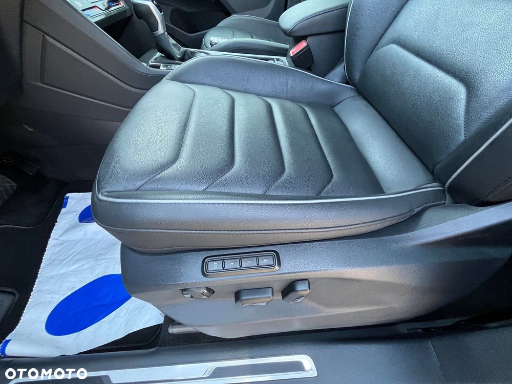 Volkswagen Tiguan - 13