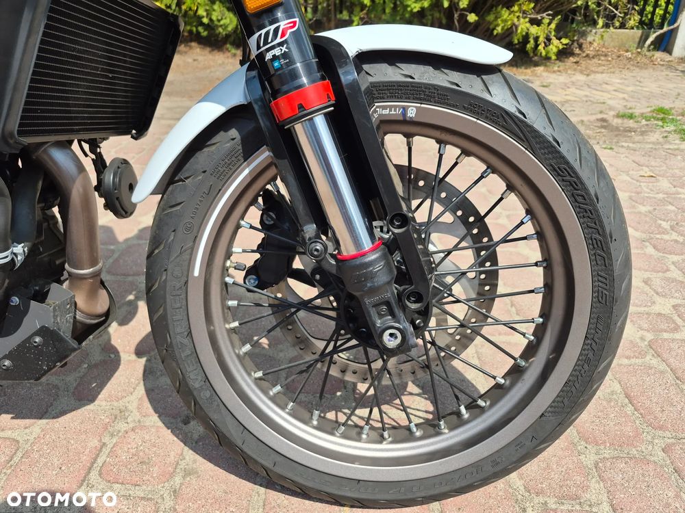 Husqvarna Vitpilen - 12