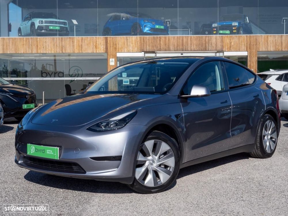 Tesla Model Y Standard - 3