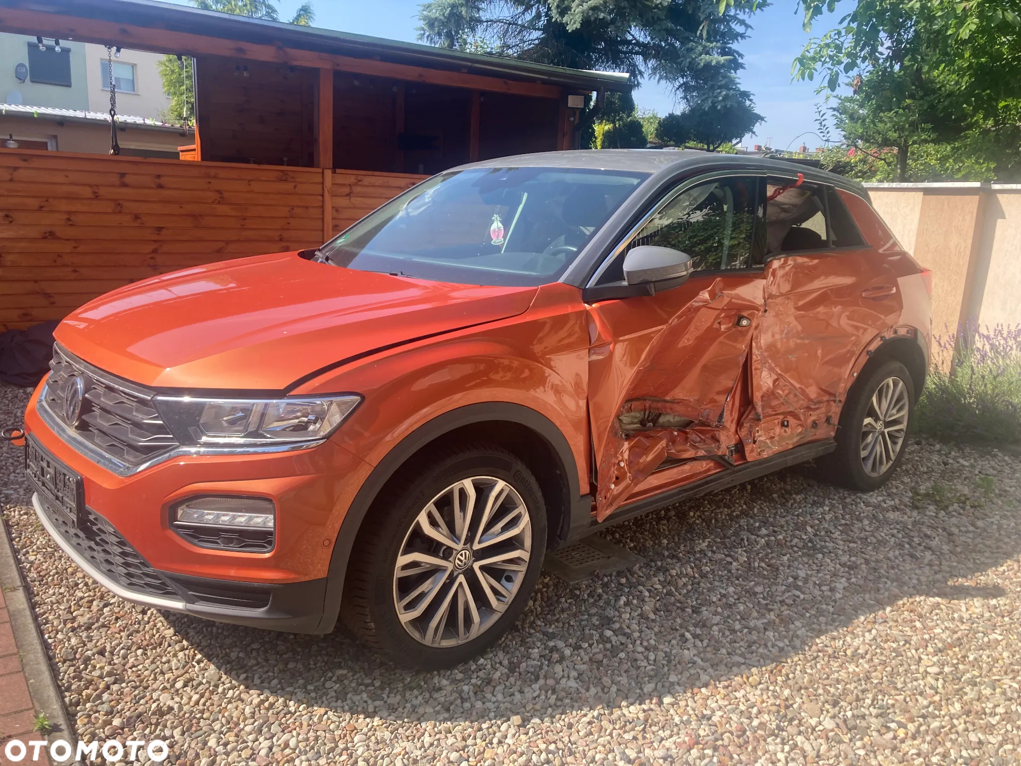 Volkswagen T-Roc - 3