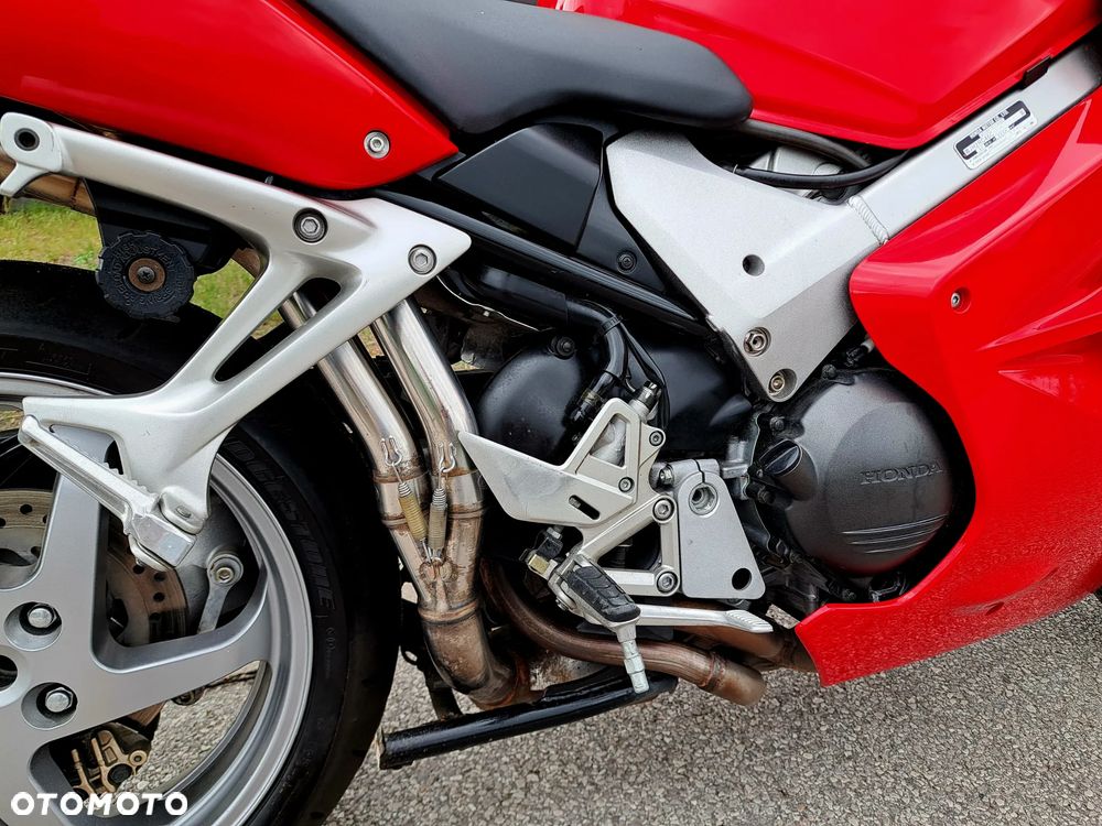 Honda VFR - 18