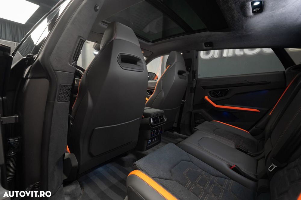 Lamborghini URUS - 29