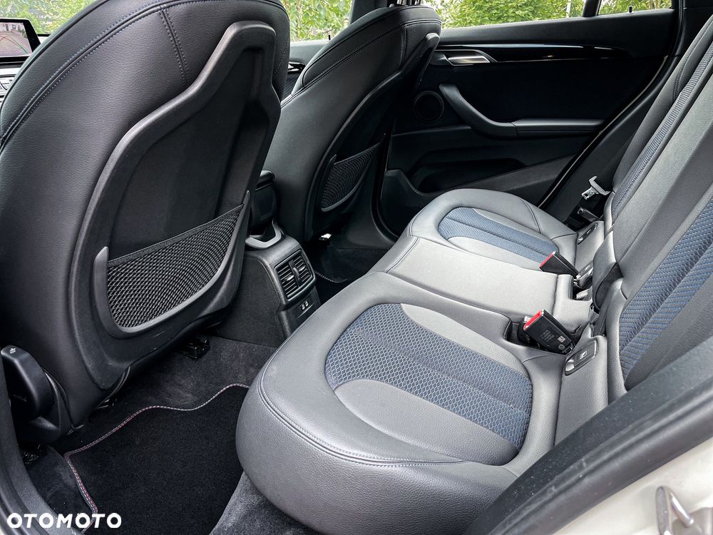 BMW X1 xDrive18d M Sport - 11