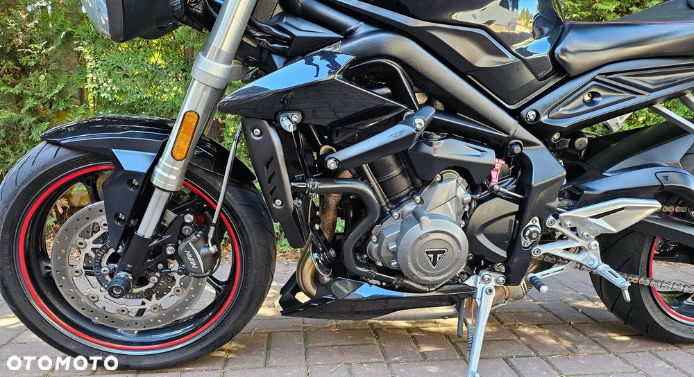 Triumph Street Triple - 14