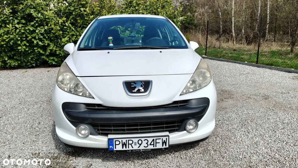 Peugeot 207 1.4 - 6