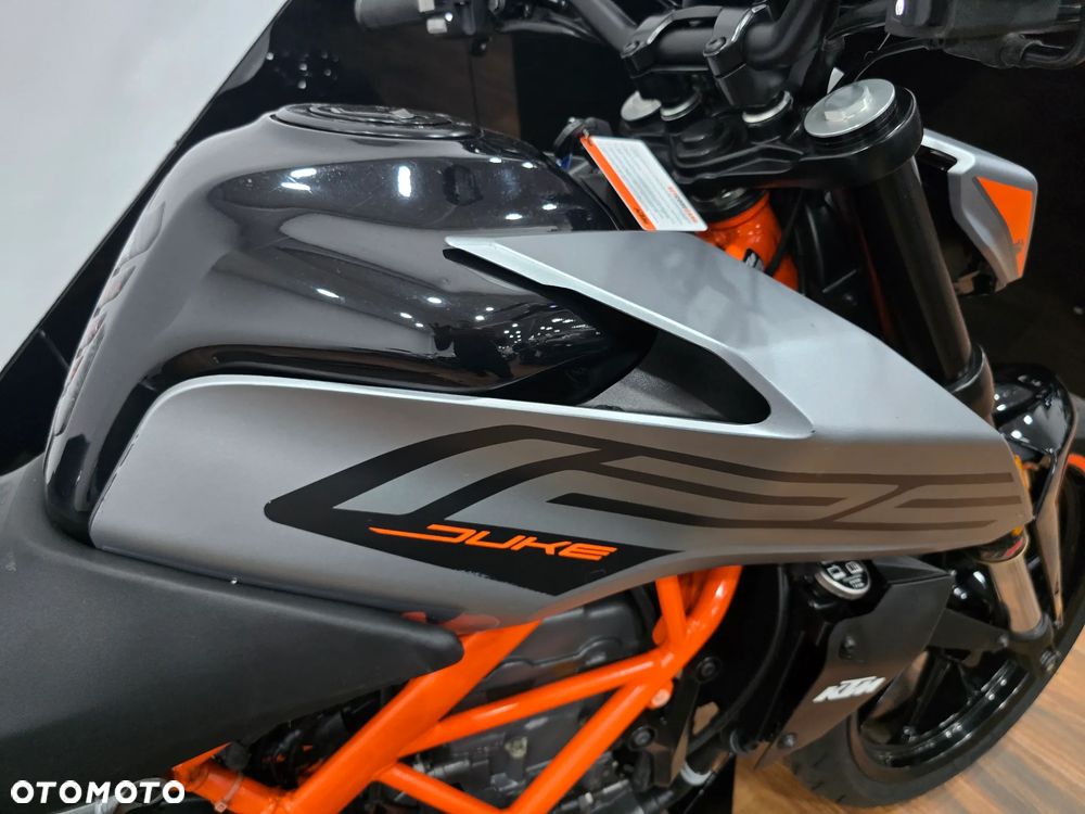 KTM Duke - 19