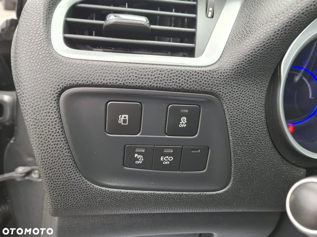 Citroën DS4 e-HDi 115 SoChic - 18