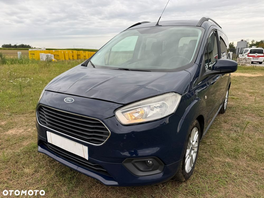 Ford Tourneo Courier 1.0 EcoBoost S&S Ambiente - 11