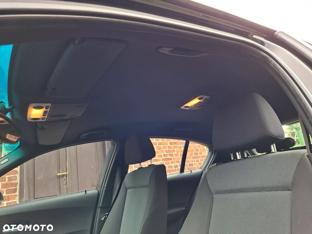 BMW Seria 1 118d - 13