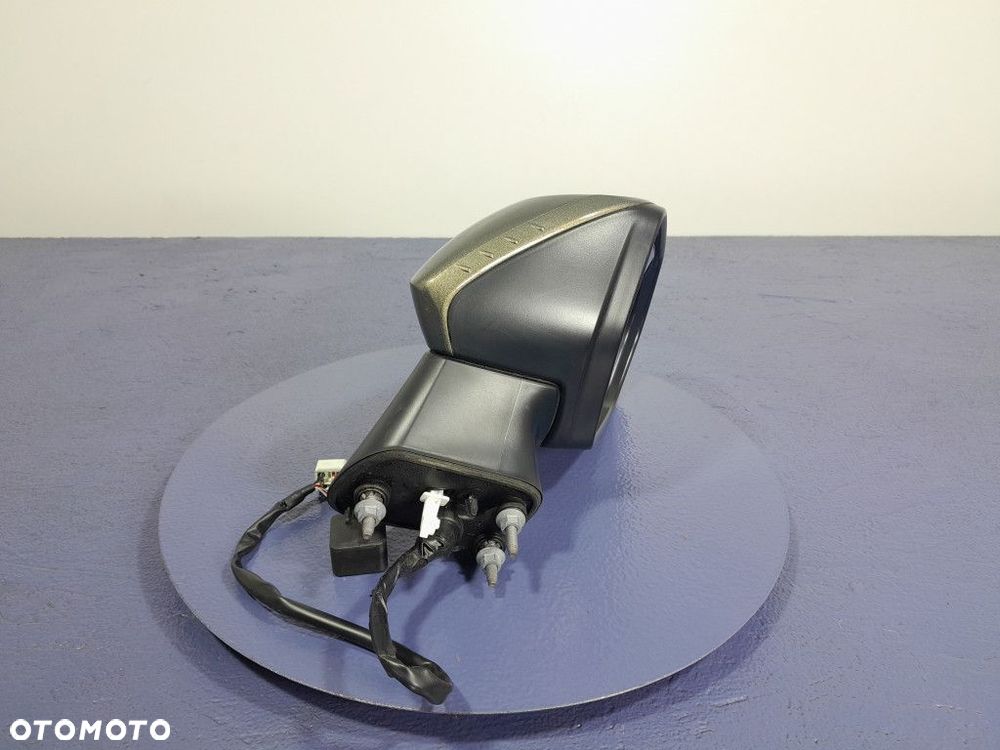 TOYOTA COROLLA XII E21 LUSTERKO PRAWE 6 PIN EU 6X1 - 2