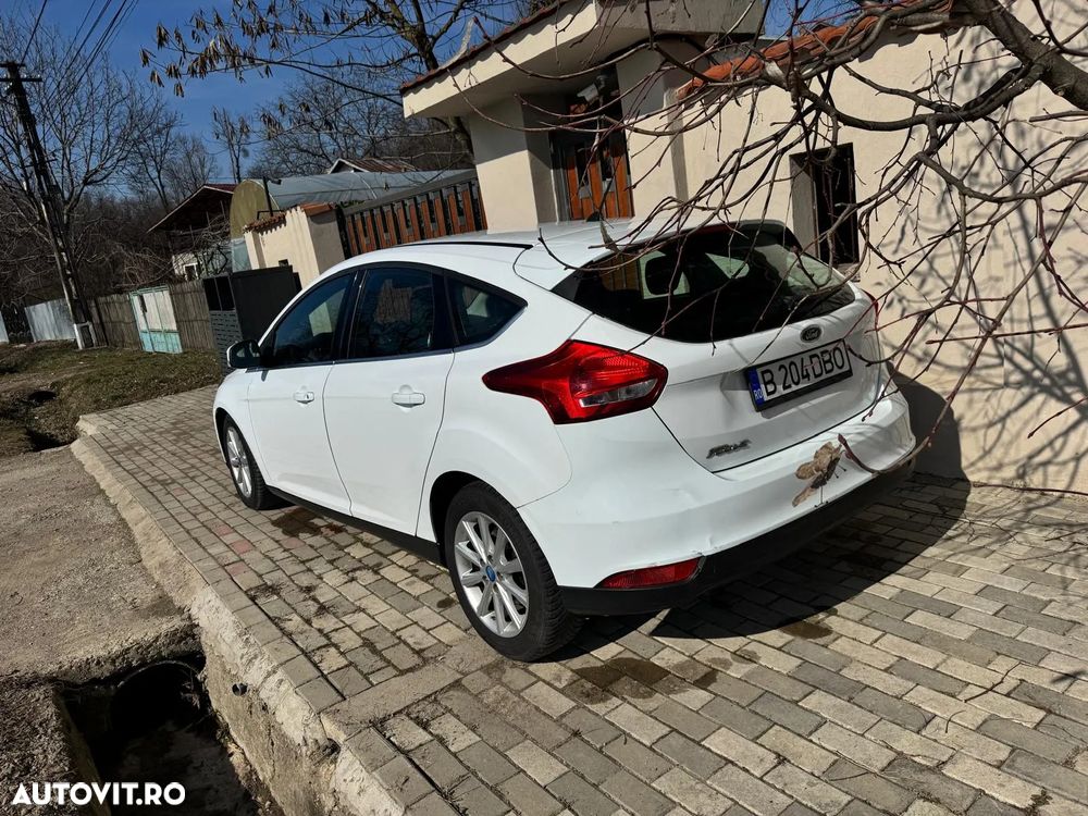 Ford Focus 1.5 TDCi DPF Start-Stopp-System Titanium - 5