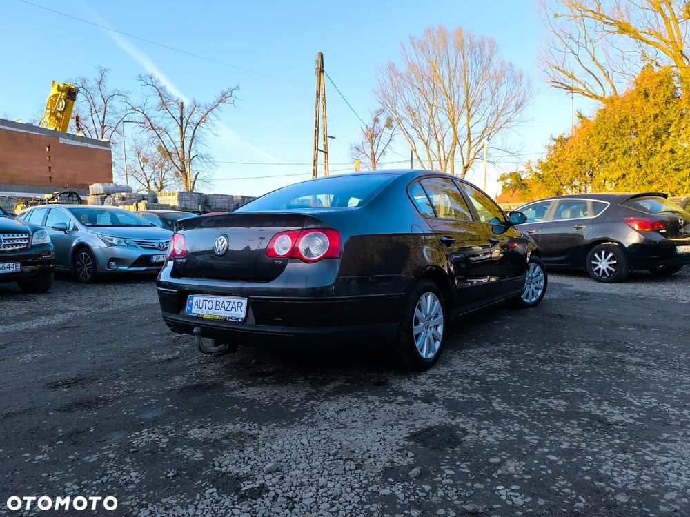 Volkswagen Passat - 10