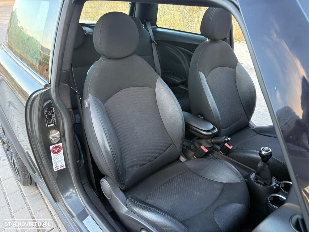 MINI 3 Portas Cooper S - 15