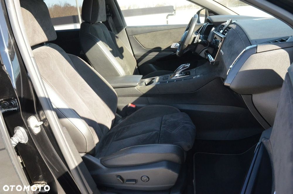 DS Automobiles DS 7 Crossback - 27