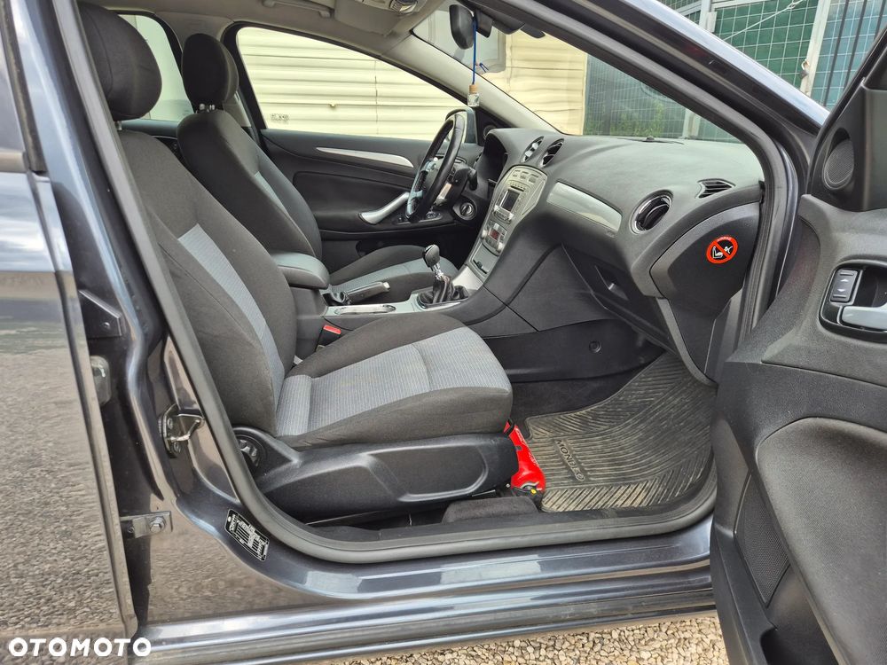Ford Mondeo 1.8 TDCi Titanium - 15
