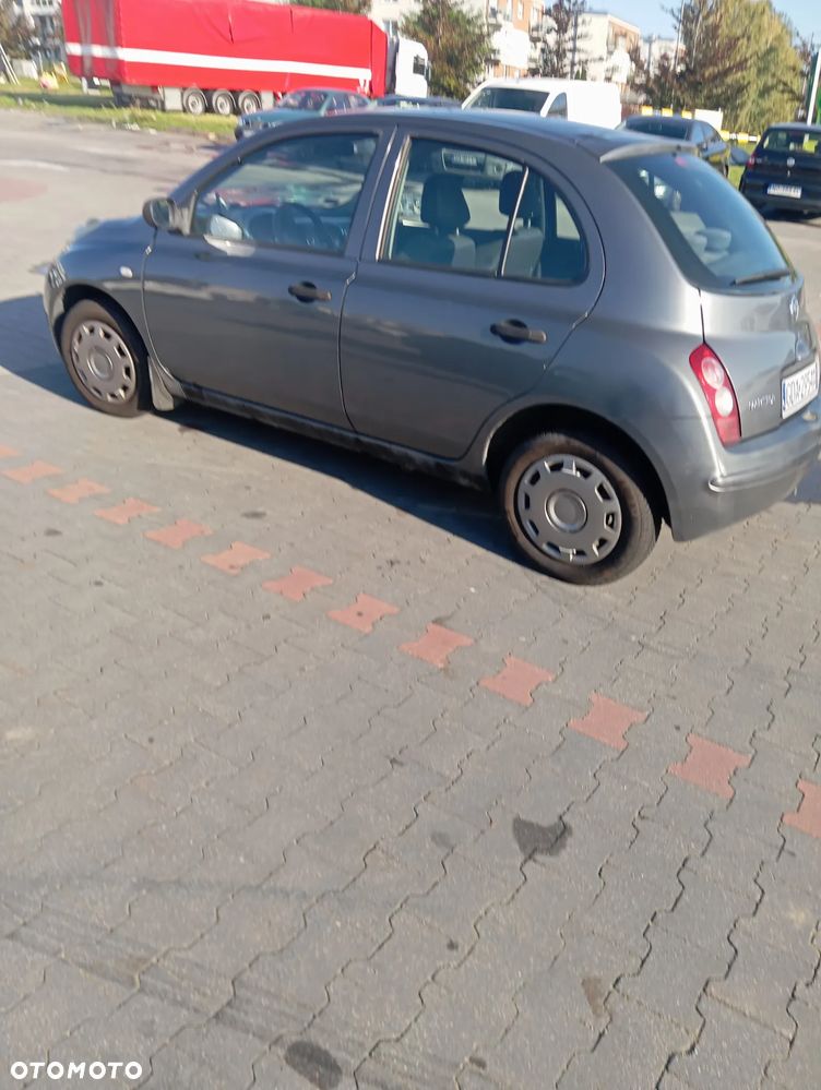 Nissan Micra - 2