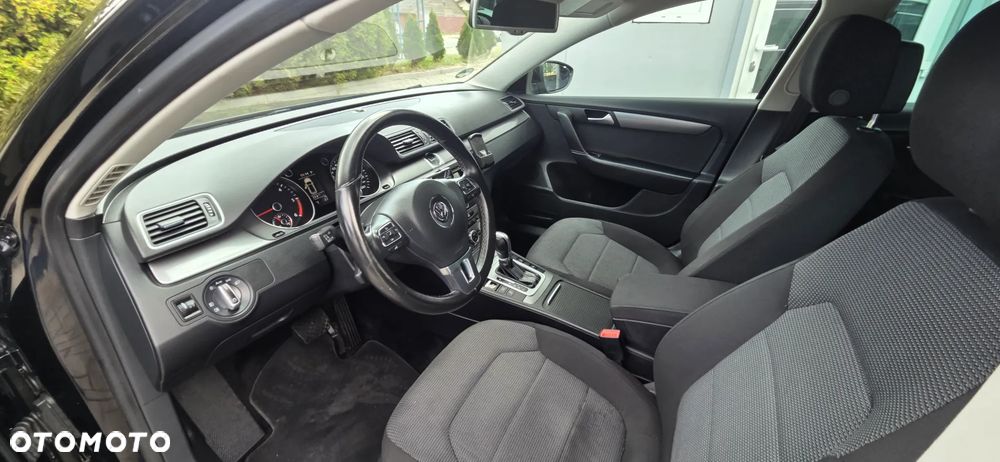 Volkswagen Passat Variant 2.0 TDI DSG BlueMotion Technology Highline - 31