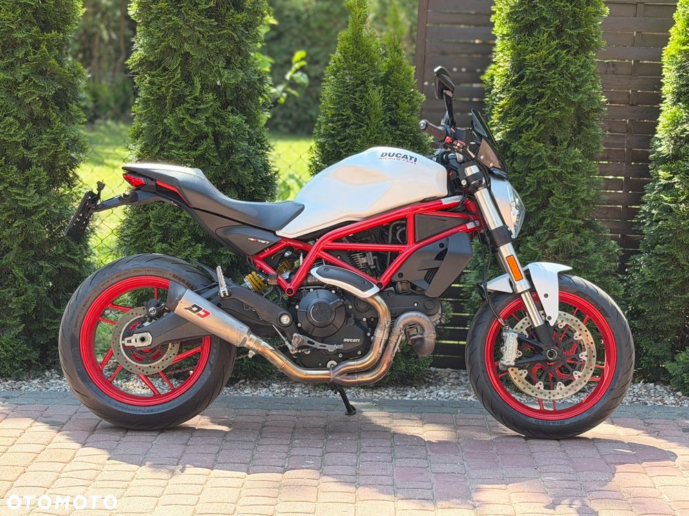 Ducati Monster - 3
