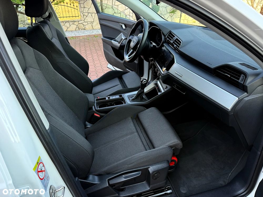 Audi Q3 35 TFSI S tronic - 22
