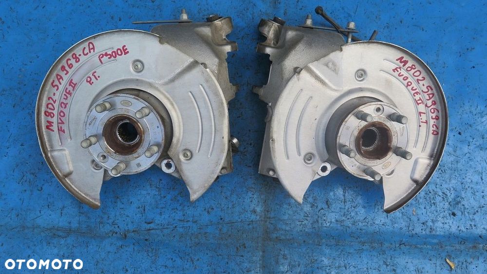 ZWROTNICA TYŁ PRAWA LUB LEWA EVOQUE II L551 M802-5A968-CA M802-5A969-CA