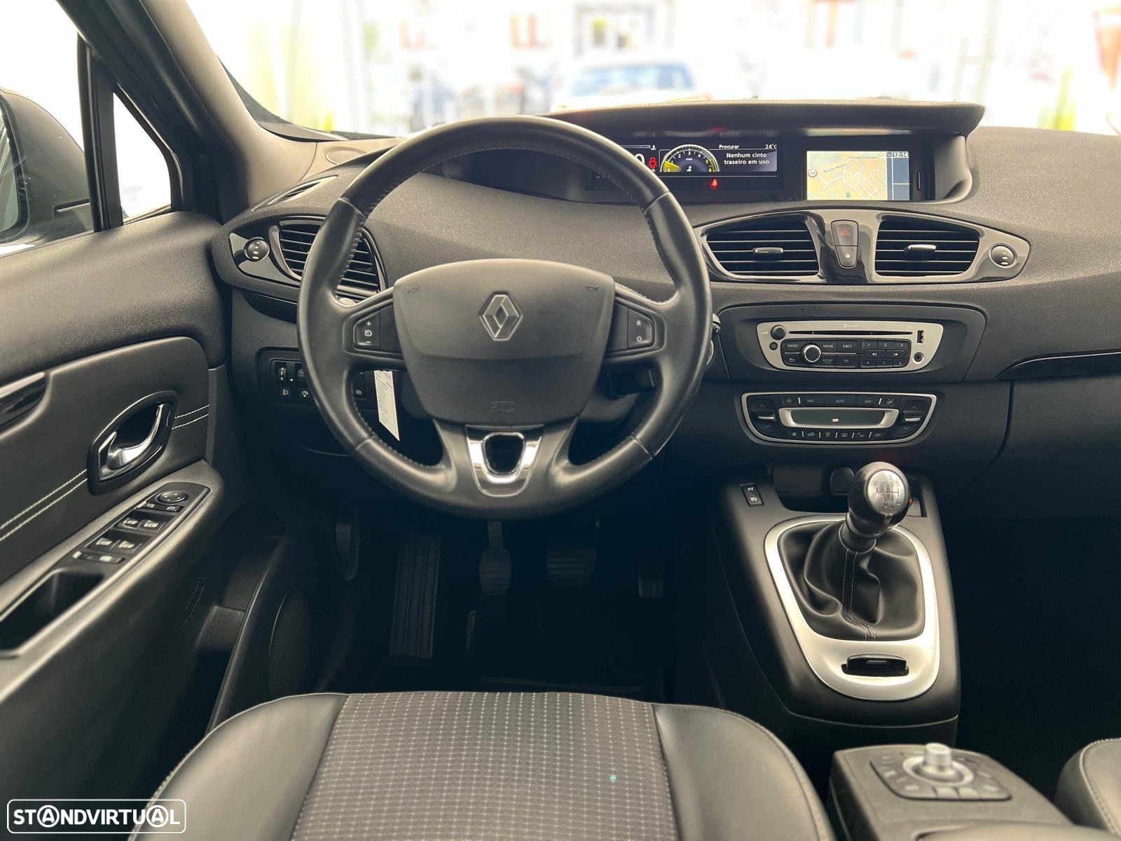 Renault Scénic 1.5 dCi Exclusive SS - 10