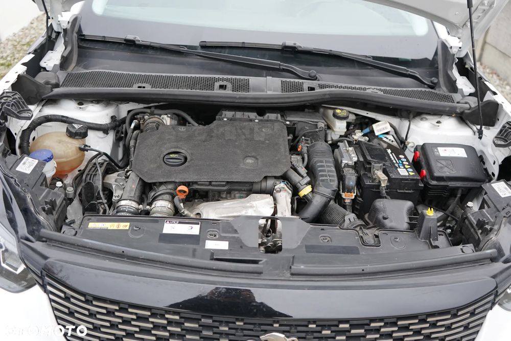 Peugeot 2008 BlueHDi 110 Active Pack - 11