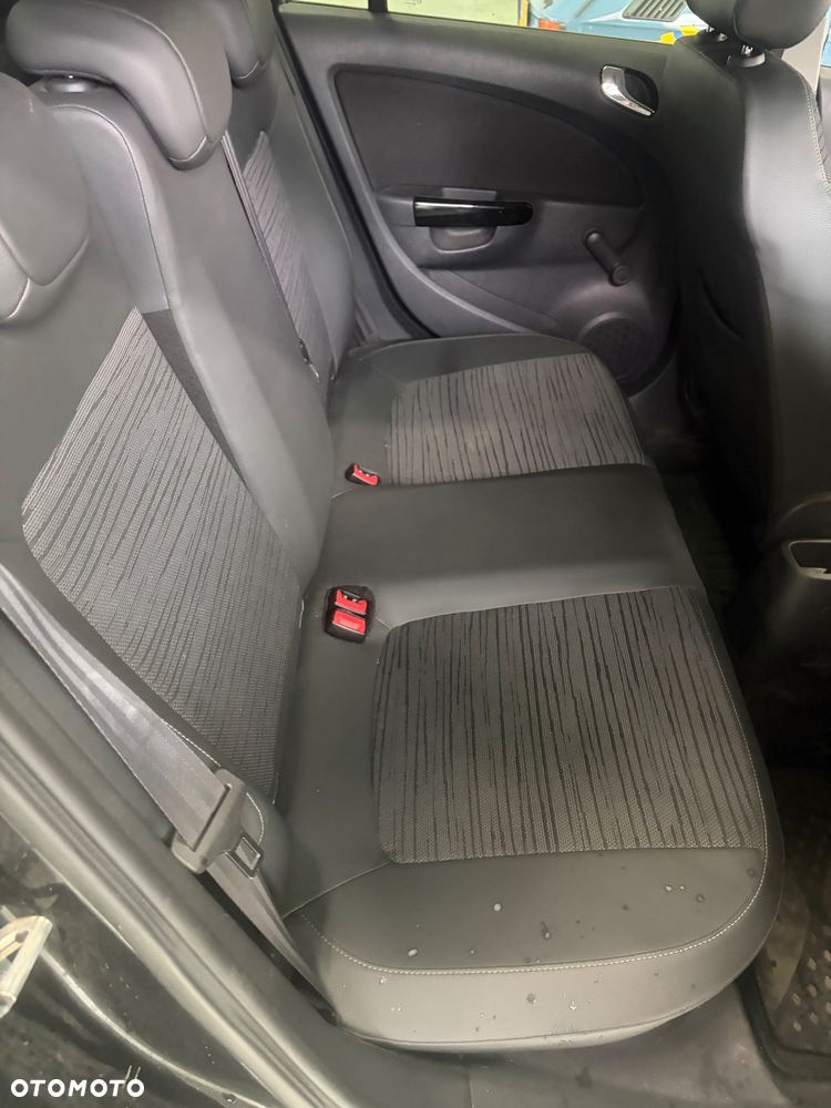 Opel Corsa - 21