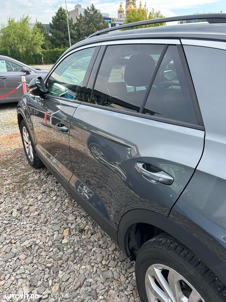 Volkswagen T-Roc - 5