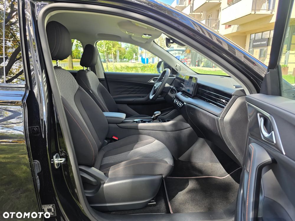 MG HS PHEV Comfort - 38