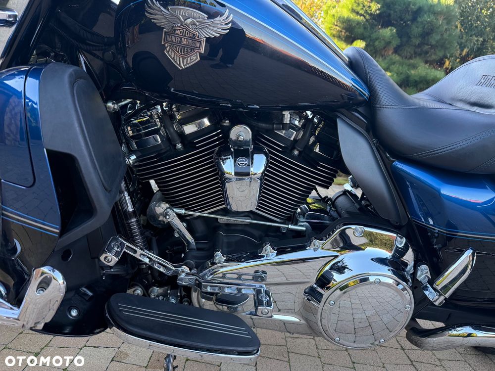 Harley-Davidson Touring Electra Glide - 19