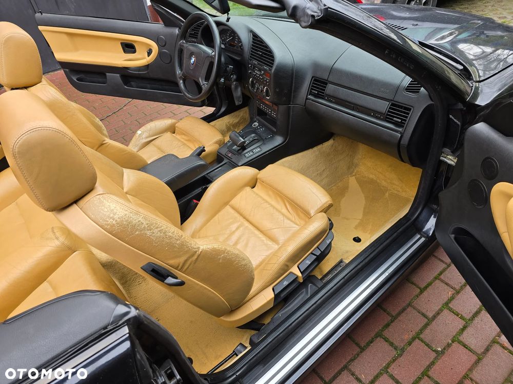 BMW Seria 3 - 32