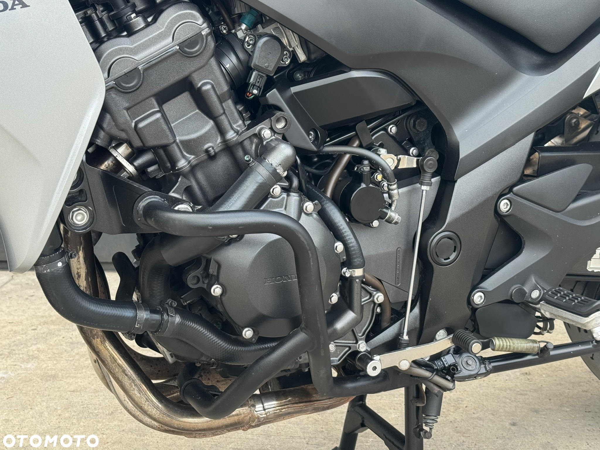 Honda CBF - 32