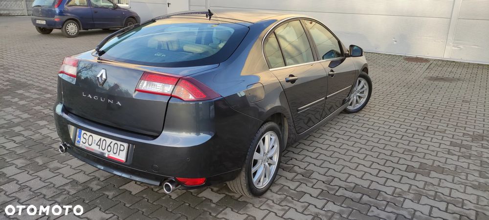 Renault Laguna dCi 180 FAP Initiale - 26