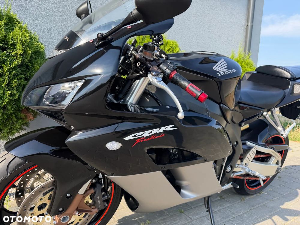 Honda CBR - 26