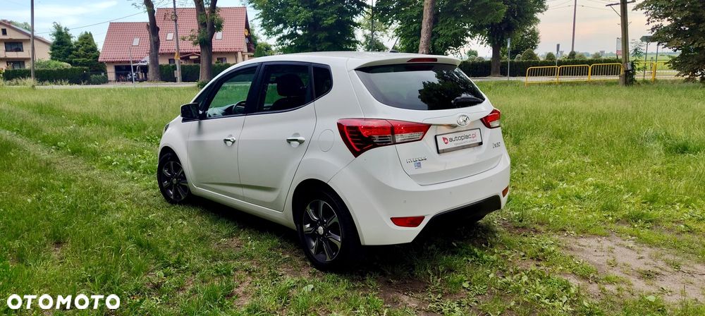 Hyundai ix20 1.4 blue YES Silver - 26