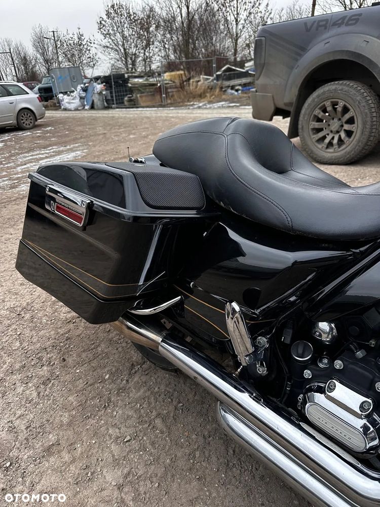 Harley-Davidson Touring Road Glide - 12