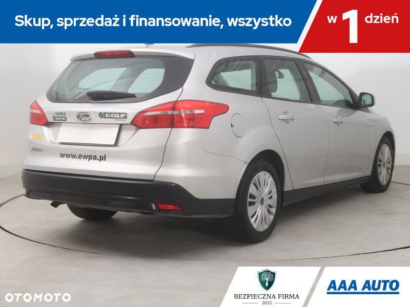 Ford Focus SW - 7