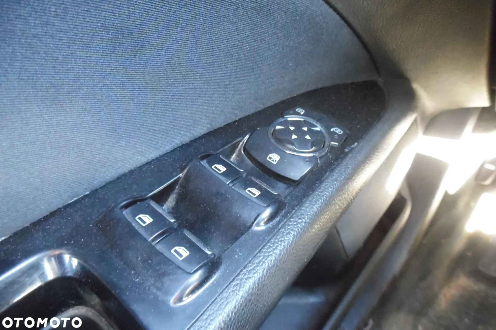 Ford Fusion - 10