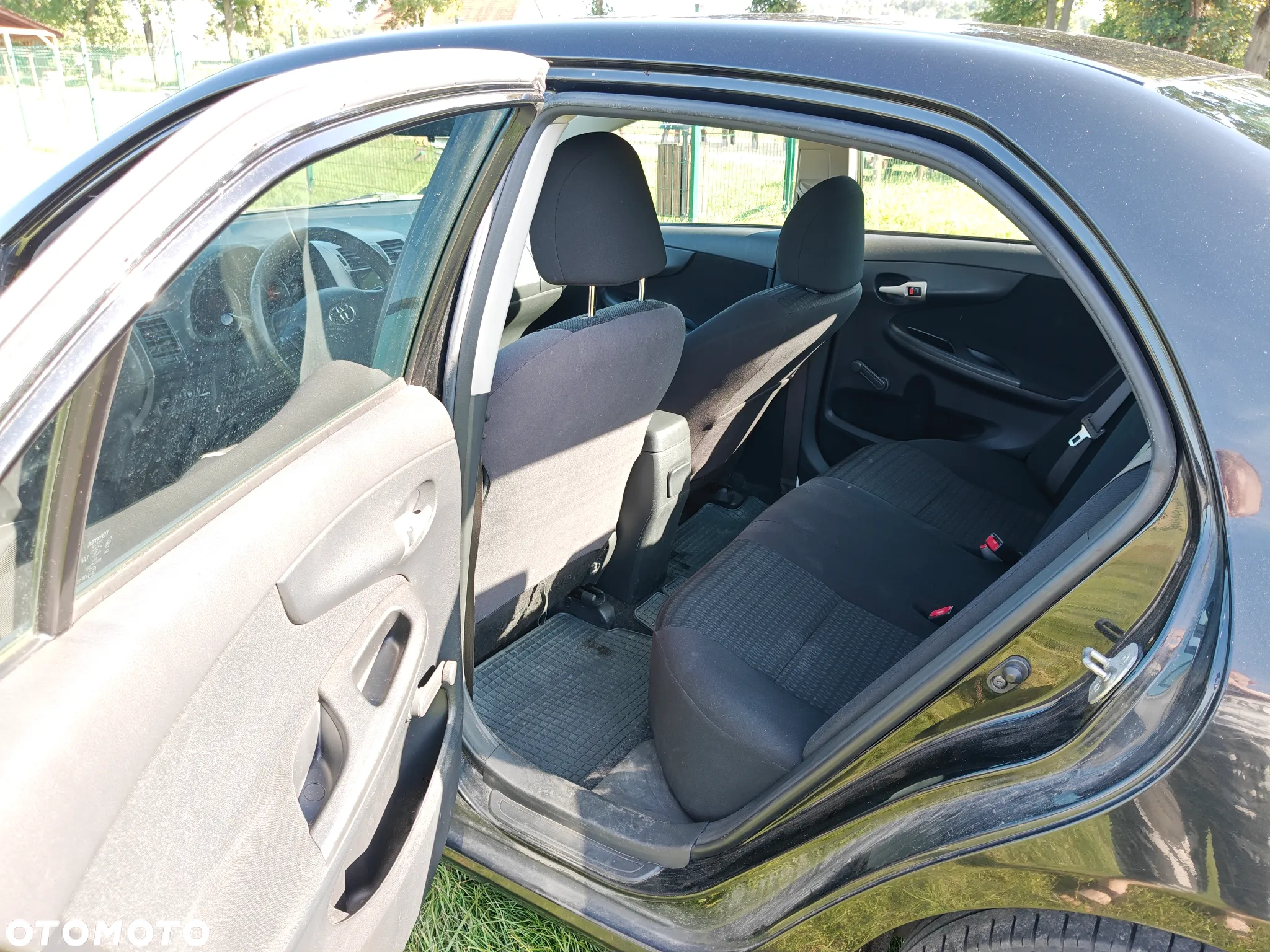 Toyota Corolla 1.4 VVT-i Dynamic - 10