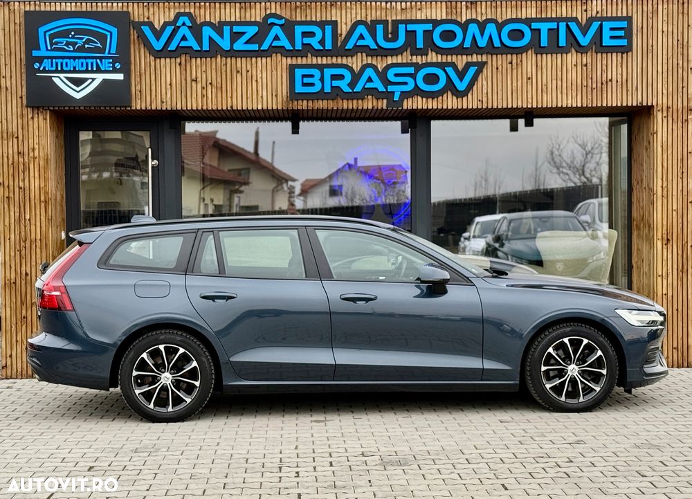 Volvo V60 B3 B DKG Momentum Pro - 3