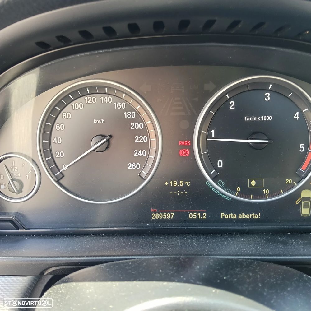BMW 520 d Pack M - 34