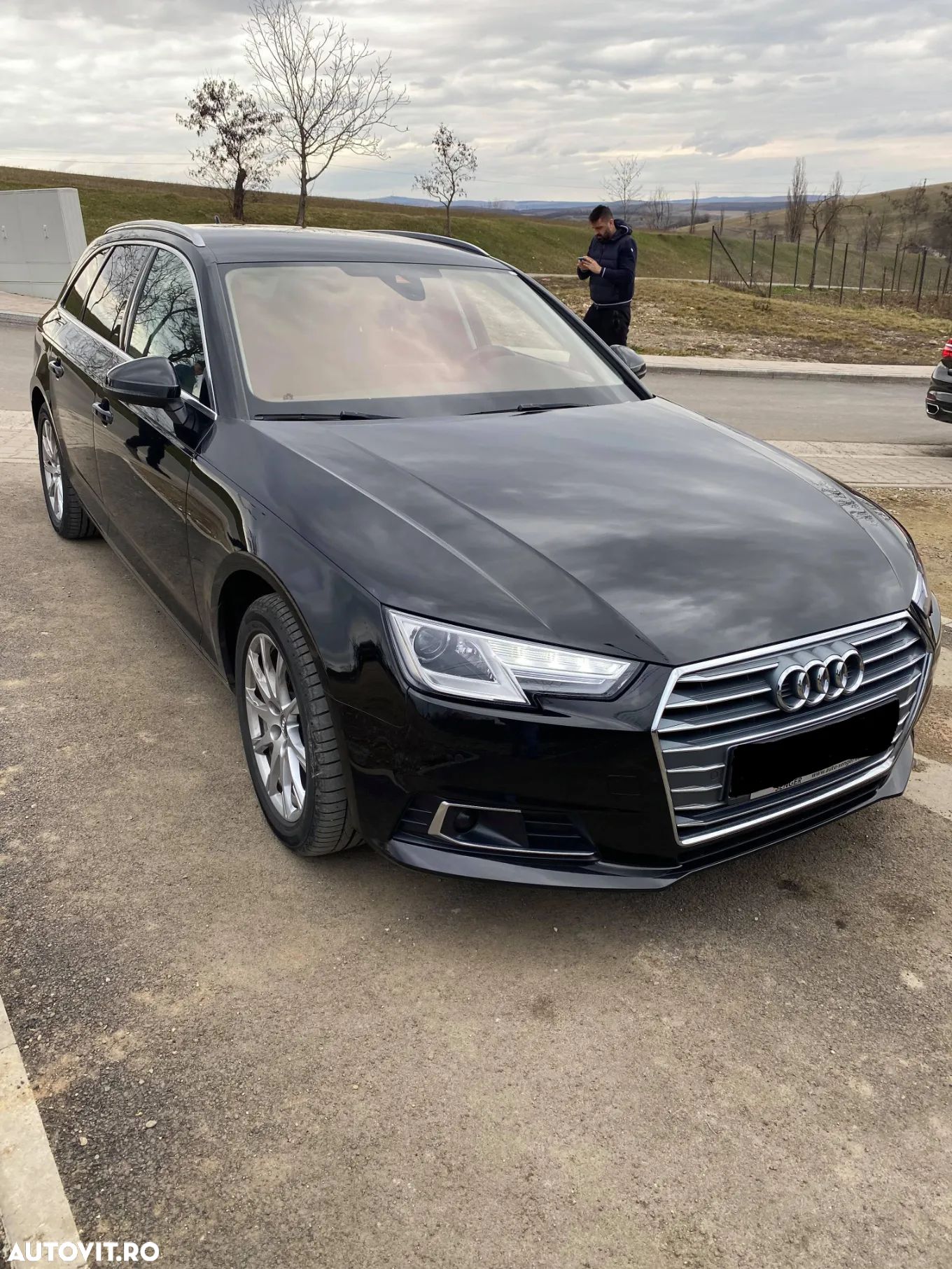 Audi A4 Avant 2.0 TDI S tronic Sport - 1