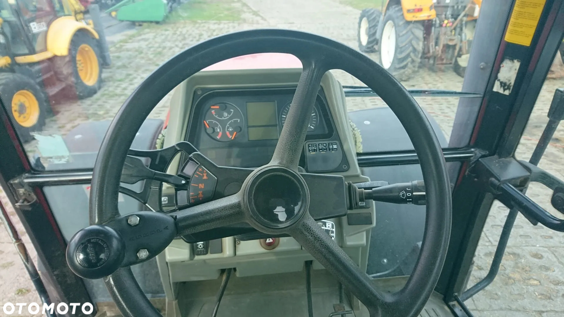 Massey Ferguson 8270 - 15