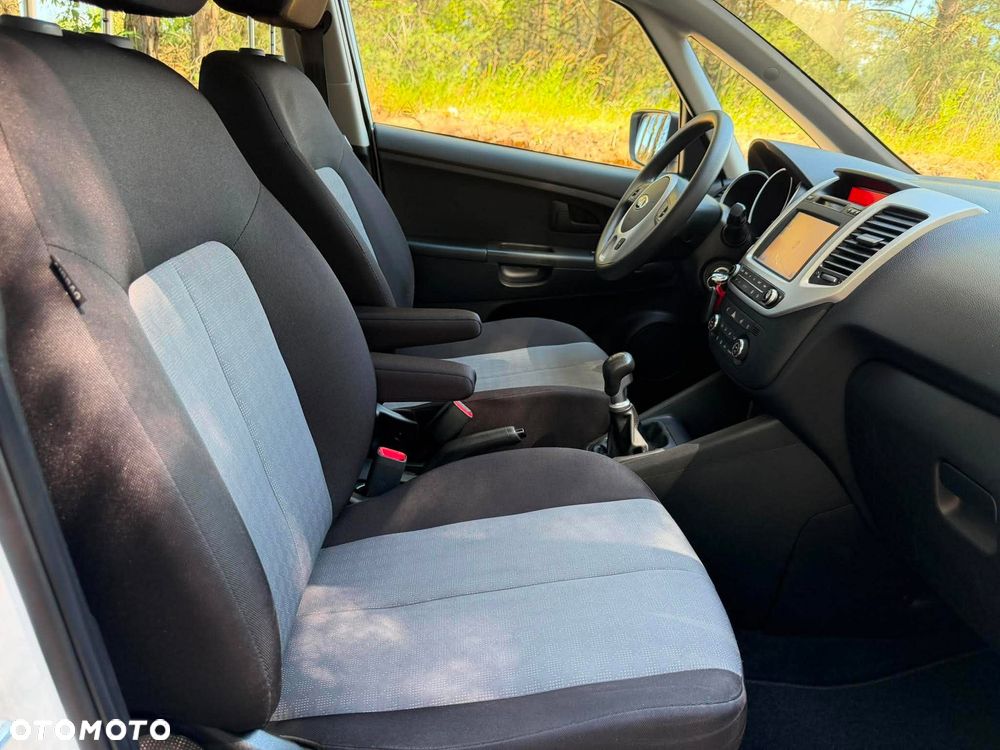 Kia Venga 1.6 CRDi 128 Edition 7 - 23