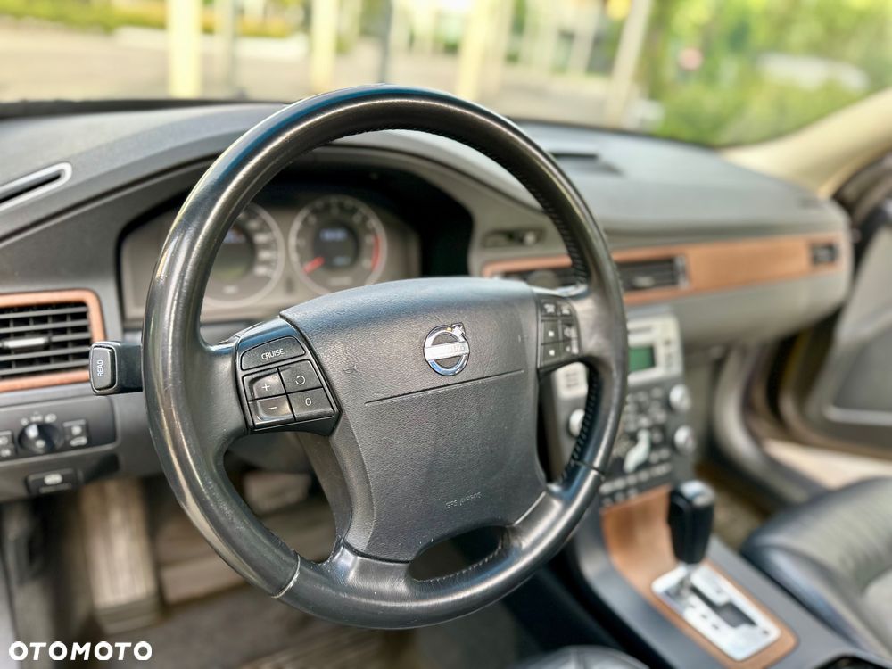 Volvo V70 D5 Summum - 10