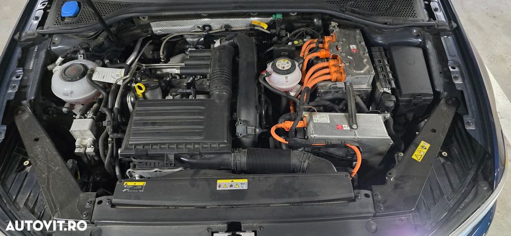 Volkswagen Passat 1.4 TSI Plug-In-Hybrid DSG GTE - 38