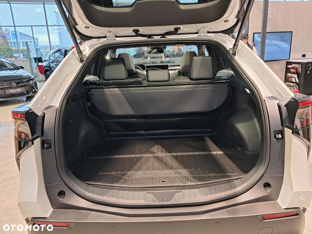 Toyota bZ4X 73.1kWh 4x4 Executive - 8