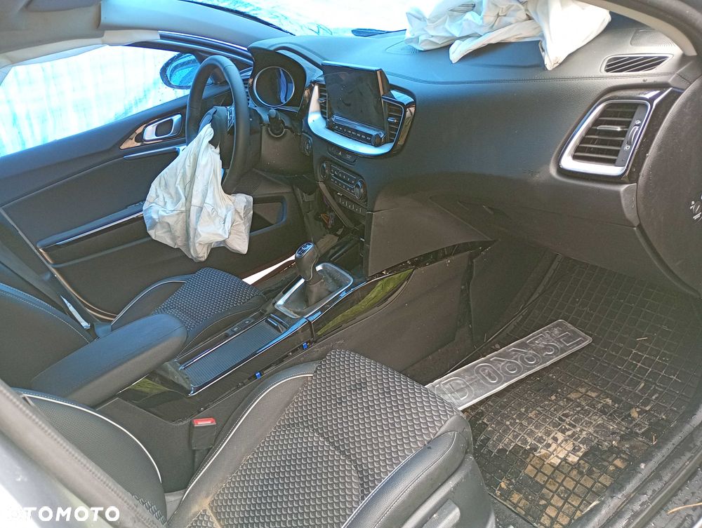 Kia Ceed - 3